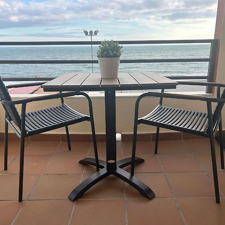 Maravilloso Apartamento En Primera Linea De Playa Con Vistas Al Mar En Caleta De Velez 2 D 외부 사진
