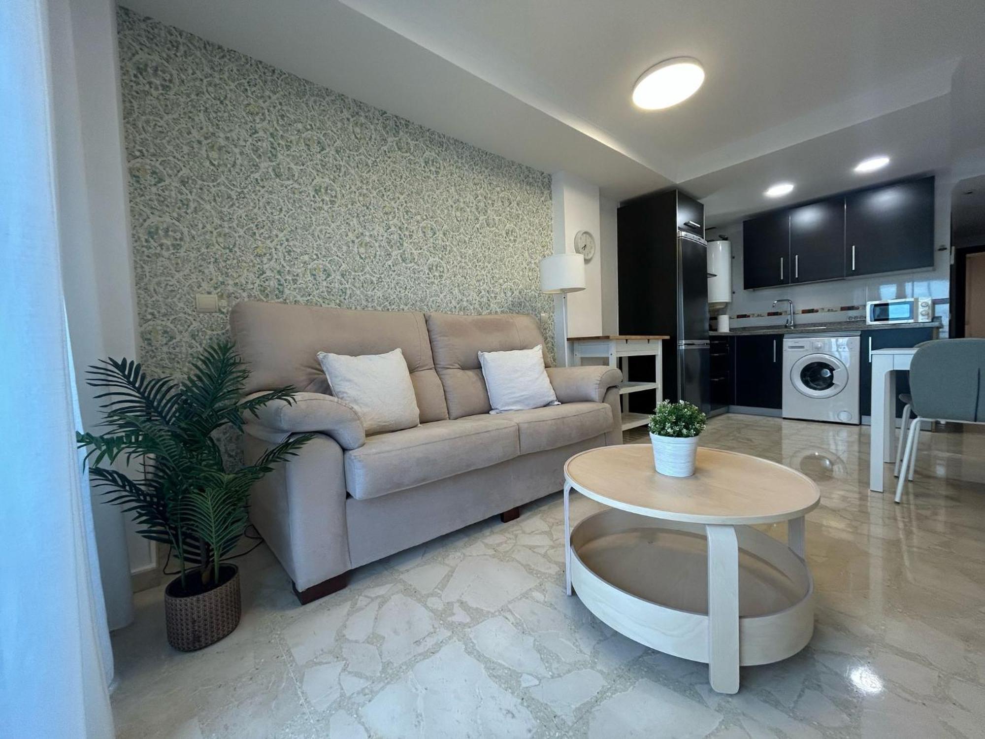 Maravilloso Apartamento En Primera Linea De Playa Con Vistas Al Mar En Caleta De Velez 2 D 외부 사진